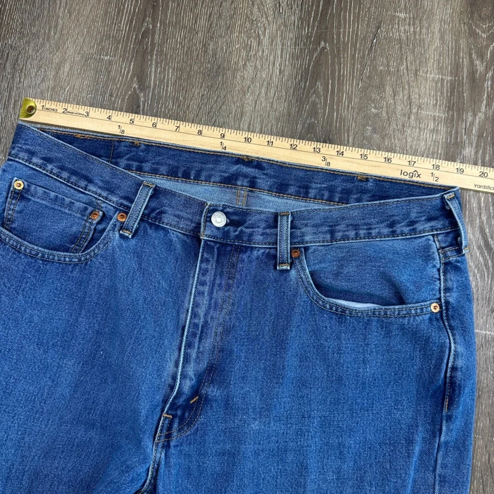 Levis 550 Relaxed Fit Medium Wash Blue Denim Mens Jeans 38x30 Classic Baggy